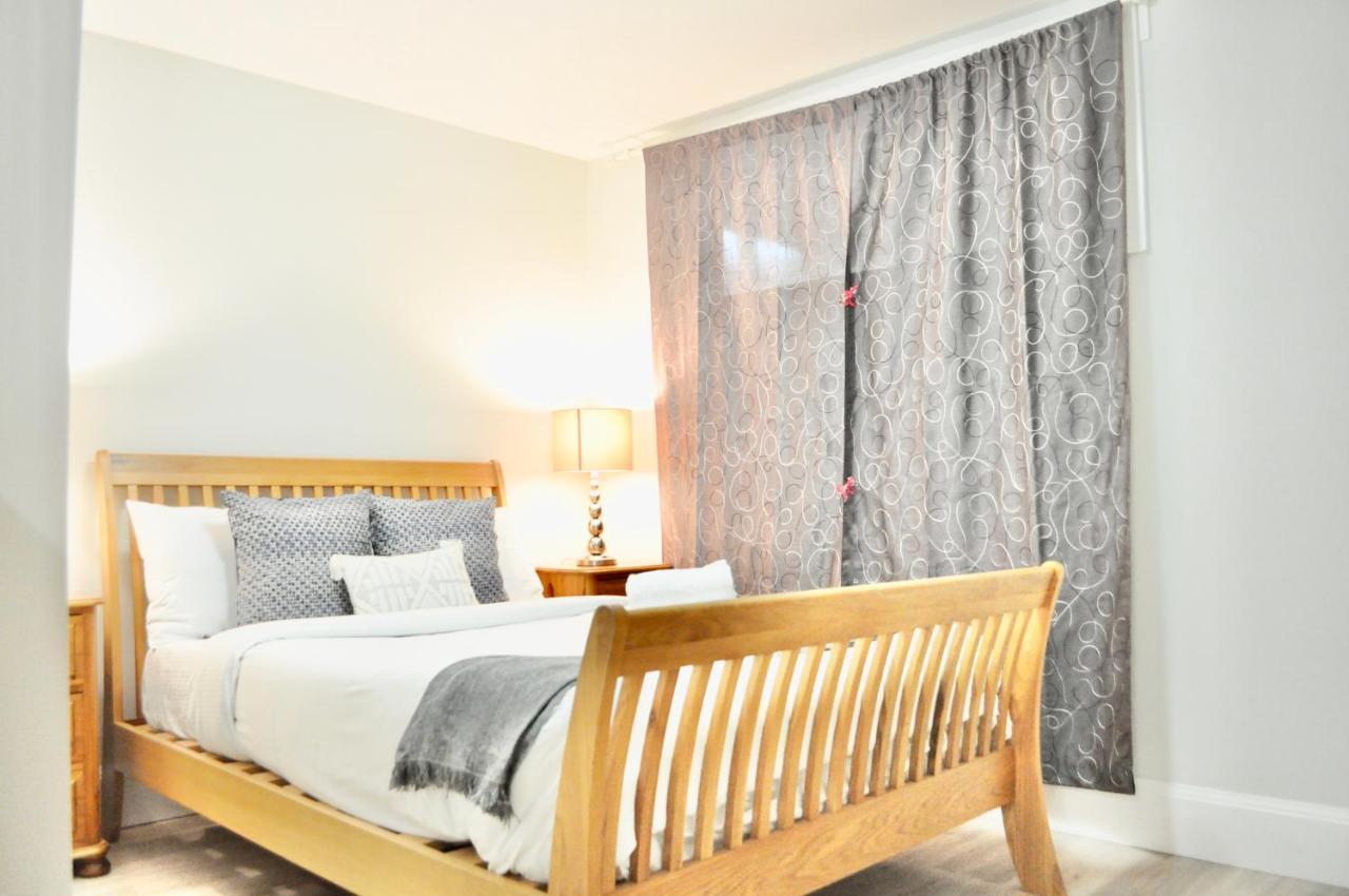 Stylish 1 Bedroom Suite In North Vancouver 10 Mins Ski Екстер'єр фото