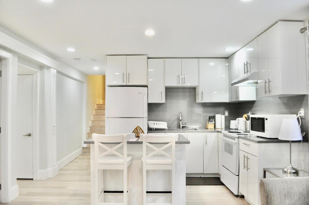 Stylish 1 Bedroom Suite In North Vancouver 10 Mins Ski Екстер'єр фото
